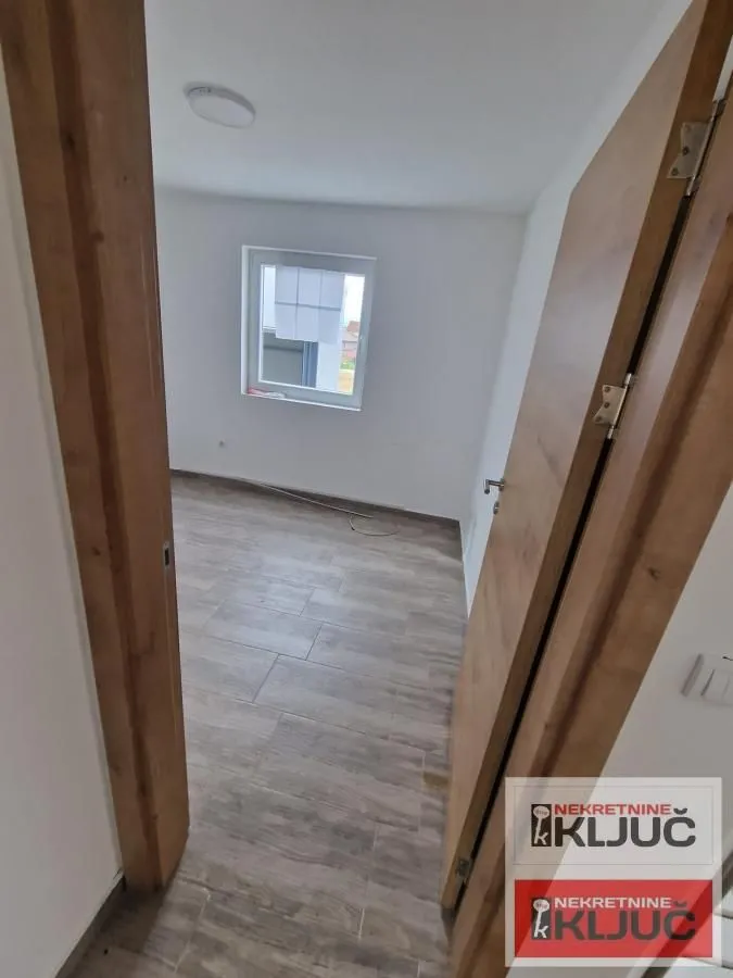 Rent, office space, 300m², Veternik, Novi Sad Sve Podlokacije