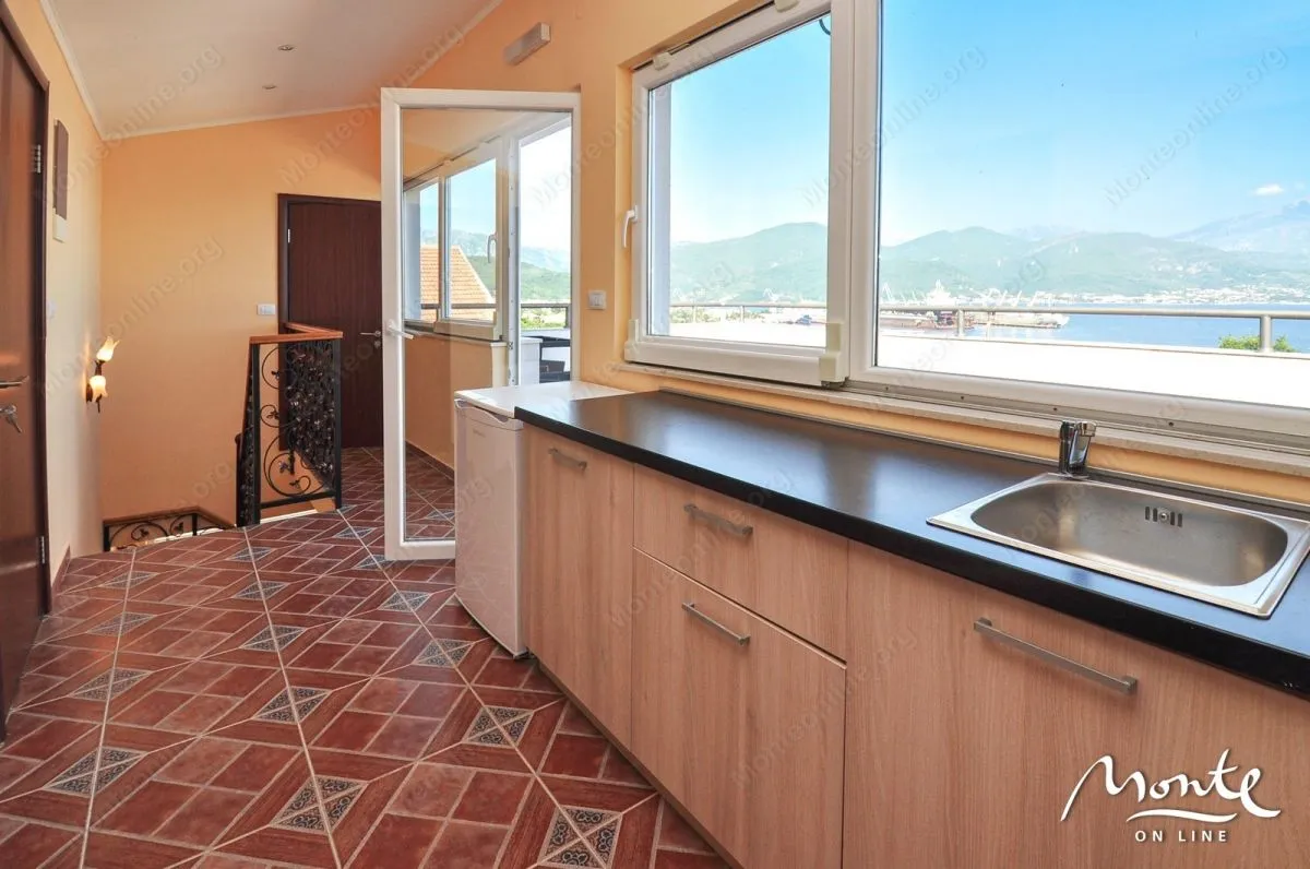 Prodaja, kuća, 260m², Bijela, Herceg Novi