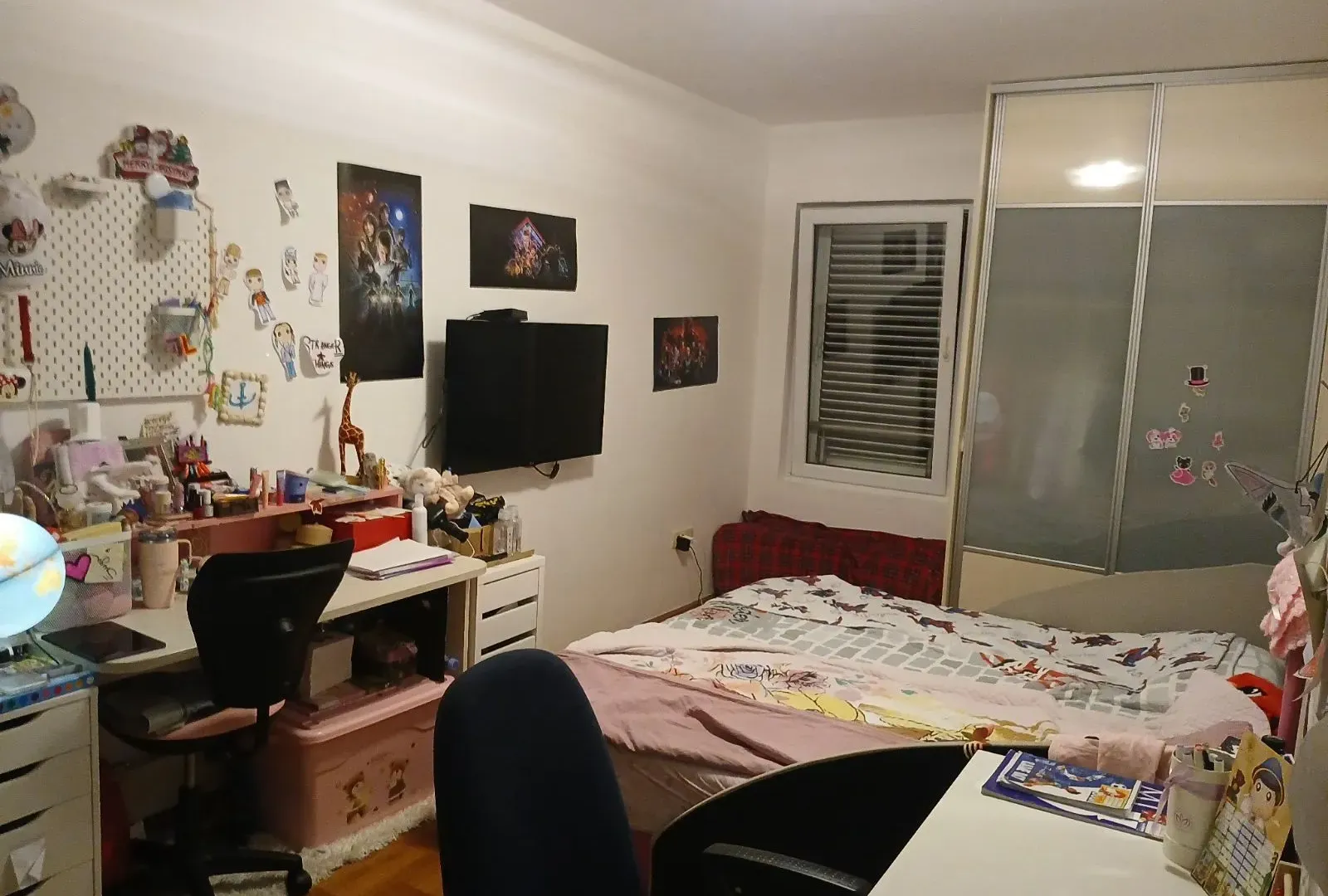 Prodaja, dvosoban stan, 81m², Lazi, Budva