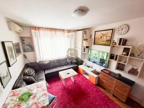 Izdavanje, jednosoban stan, 45m², Preko Morače, Podgorica