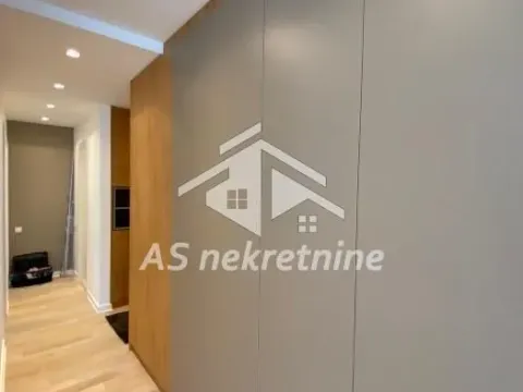 Izdavanje, trosoban stan, 86m², Novi Beograd Blok 67, Novi Beograd Sve Podlokacije - image 10