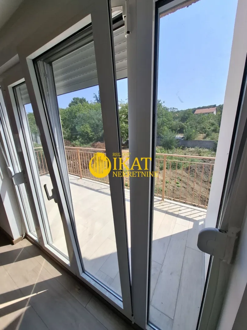 Prodaja, trosoban stan, 82m², Jajinci, Voždovac Sve Podlokacije