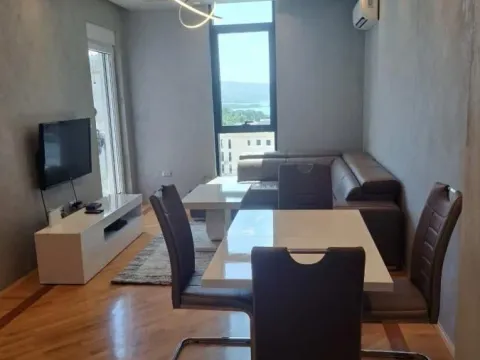 Izdavanje, stan, 51m², Centar, Tivat - image 6