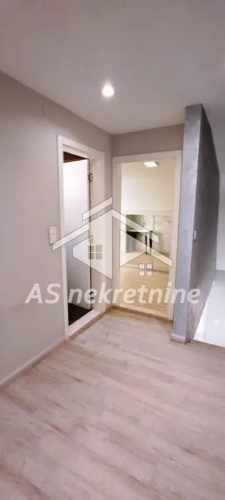 Prodaja, stan, 118m², Đeram Pijaca, Beograd