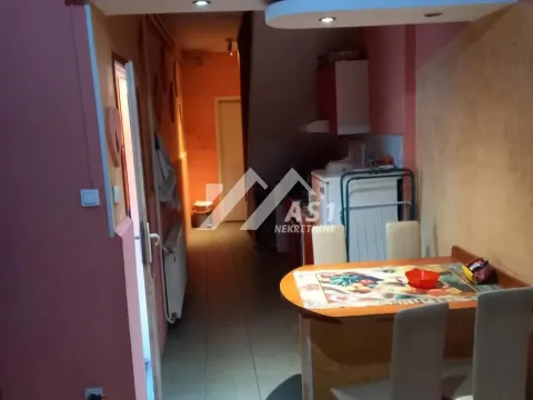 Izdavanje, dvosoban stan, 50m², Novi Sad Sve Podlokacije, Novi Sad - image 2