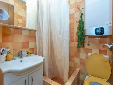 Rent, three bedroom apartment, 97m², Blok 9, Podgorica - image 13