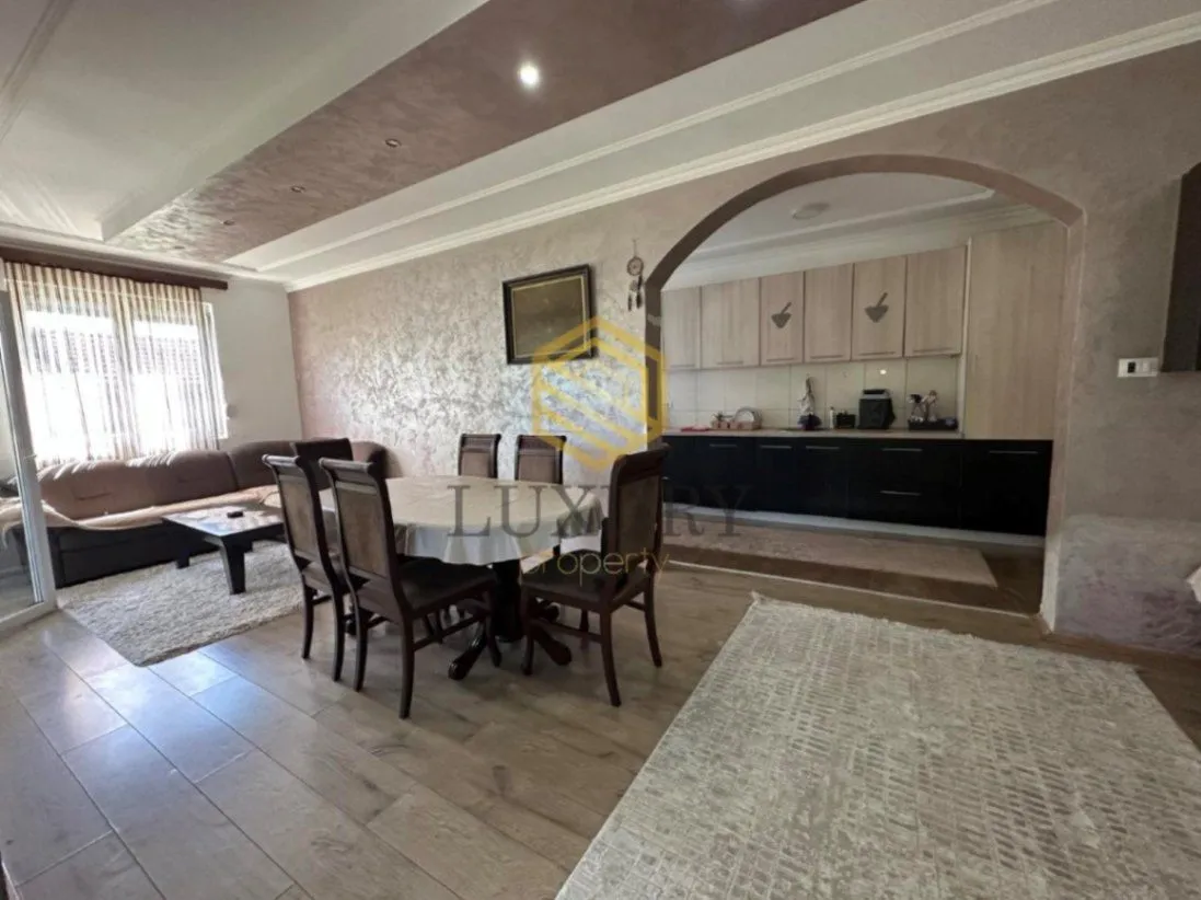 Rent, house, 160m², Donja Gorica, Podgorica