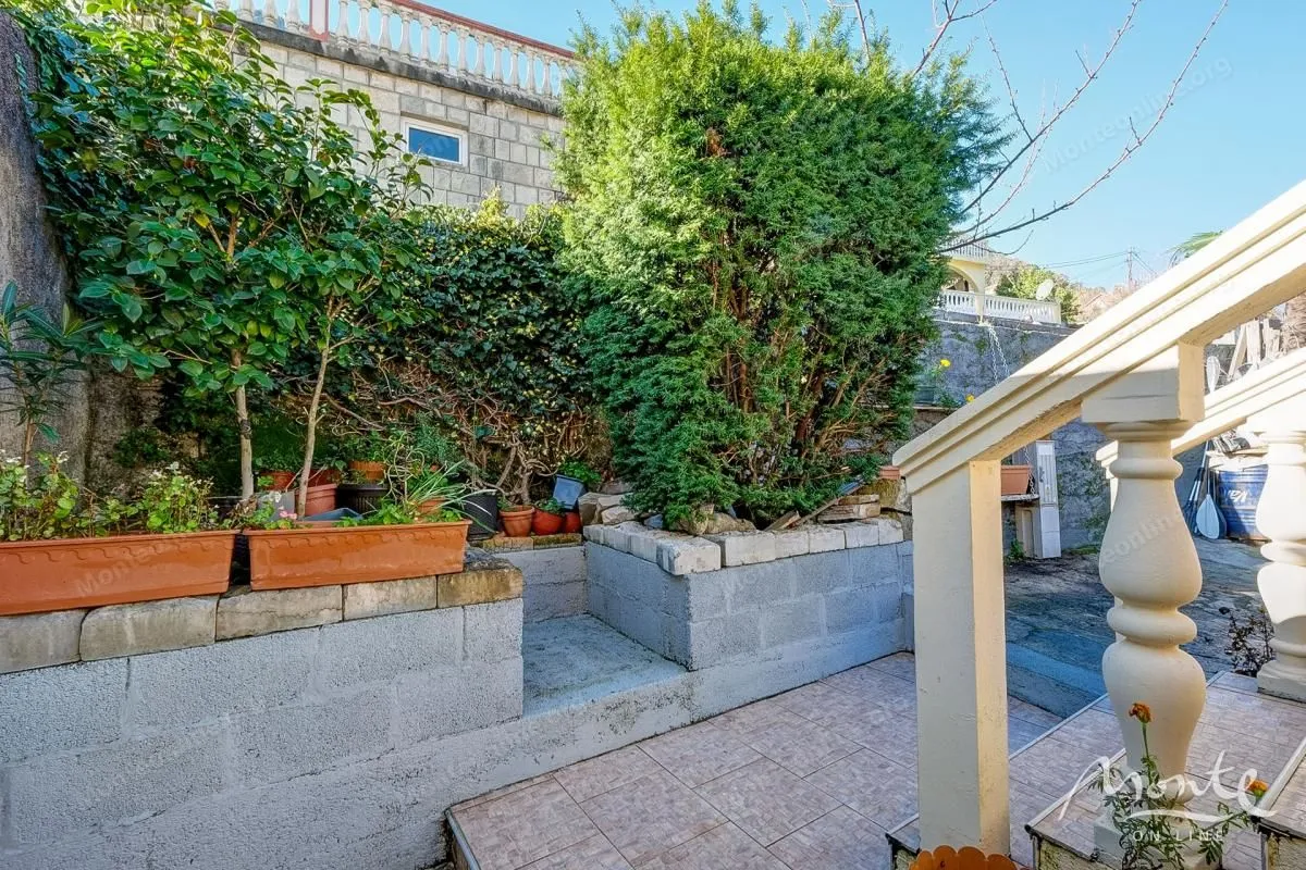 Sale, house, 140m², Muo, Kotor