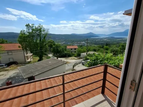 Izdavanje, dvosoban stan, 70m², Radanovići, Kotor - image 17