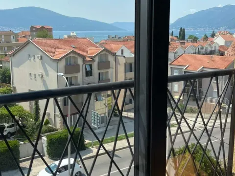 Rent, two bedroom apartment, 64m², Kalimanj, Tivat - image 14