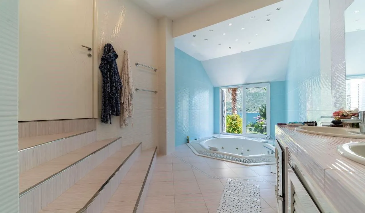 Prodaja, kuća, 278m², Stoliv, Kotor