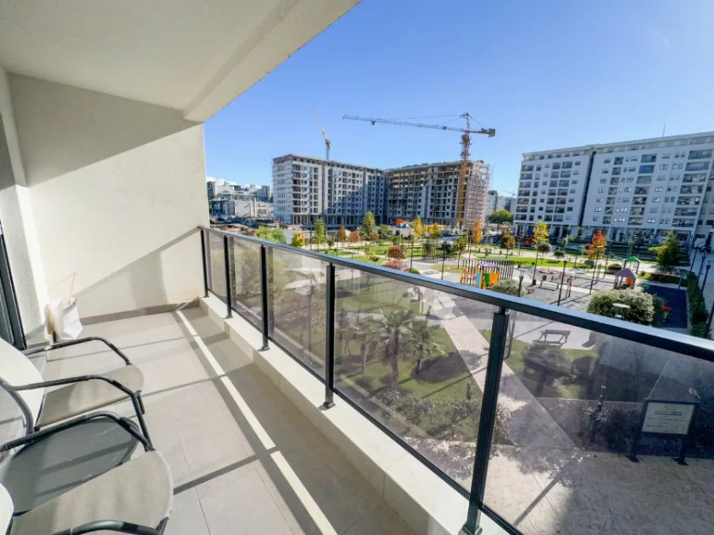Izdavanje, jednosoban stan, 50m², Tološka šuma, Podgorica