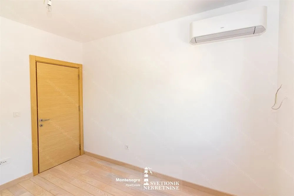 Prodaja, dvosoban stan, 76m², Igalo, Herceg Novi