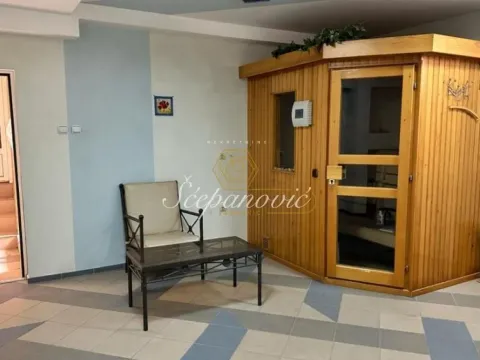 Prodaja, stan, 193m², Centar, Novi Sad - image 16