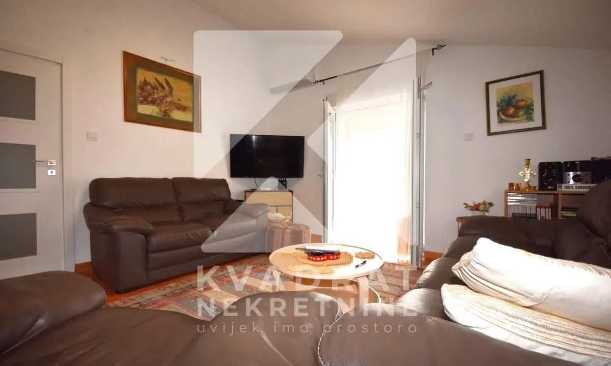 Izdavanje, dvosoban stan, 88m², Dalmatinska ulica, Podgorica