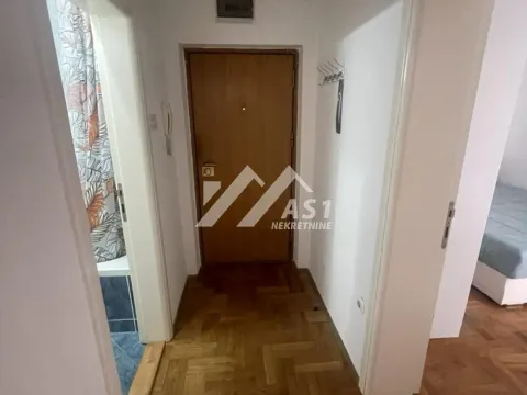 Rent, one bedroom apartment, 34m², Bulevar Oslobodjenja, Novi Sad Sve Podlokacije - image 9