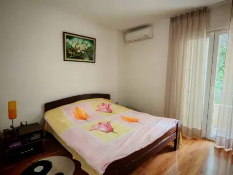 Sale, two bedroom apartment, 85m², Petrovac, Budva - image 5