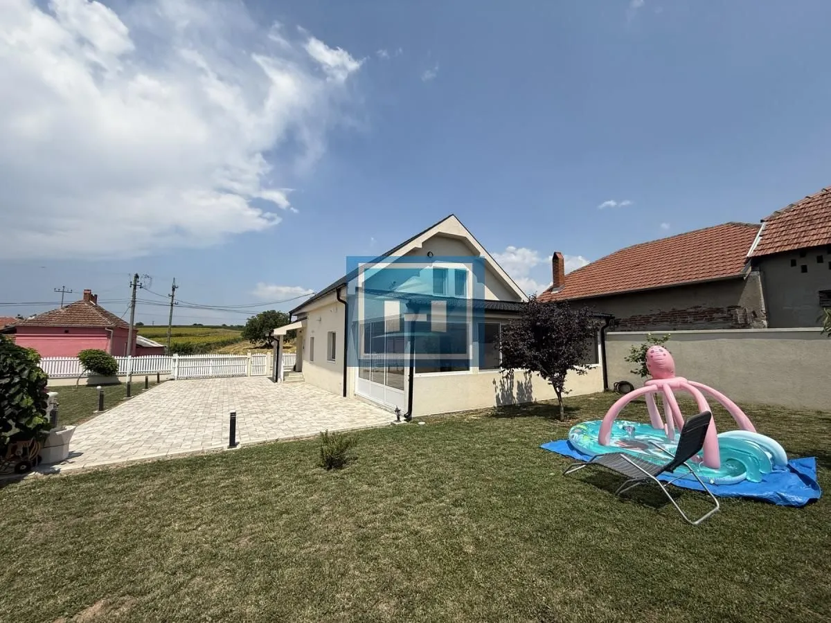 Prodaja, kuća, 200m², Majur, Jagodina