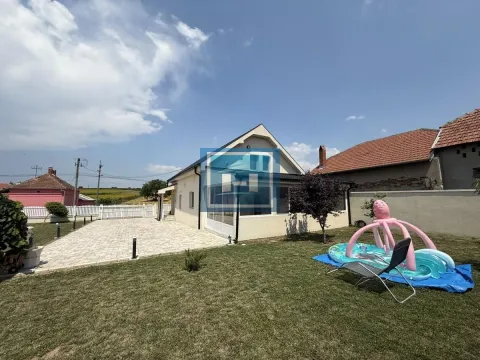 Prodaja, kuća, 200m², Majur, Jagodina - image 12