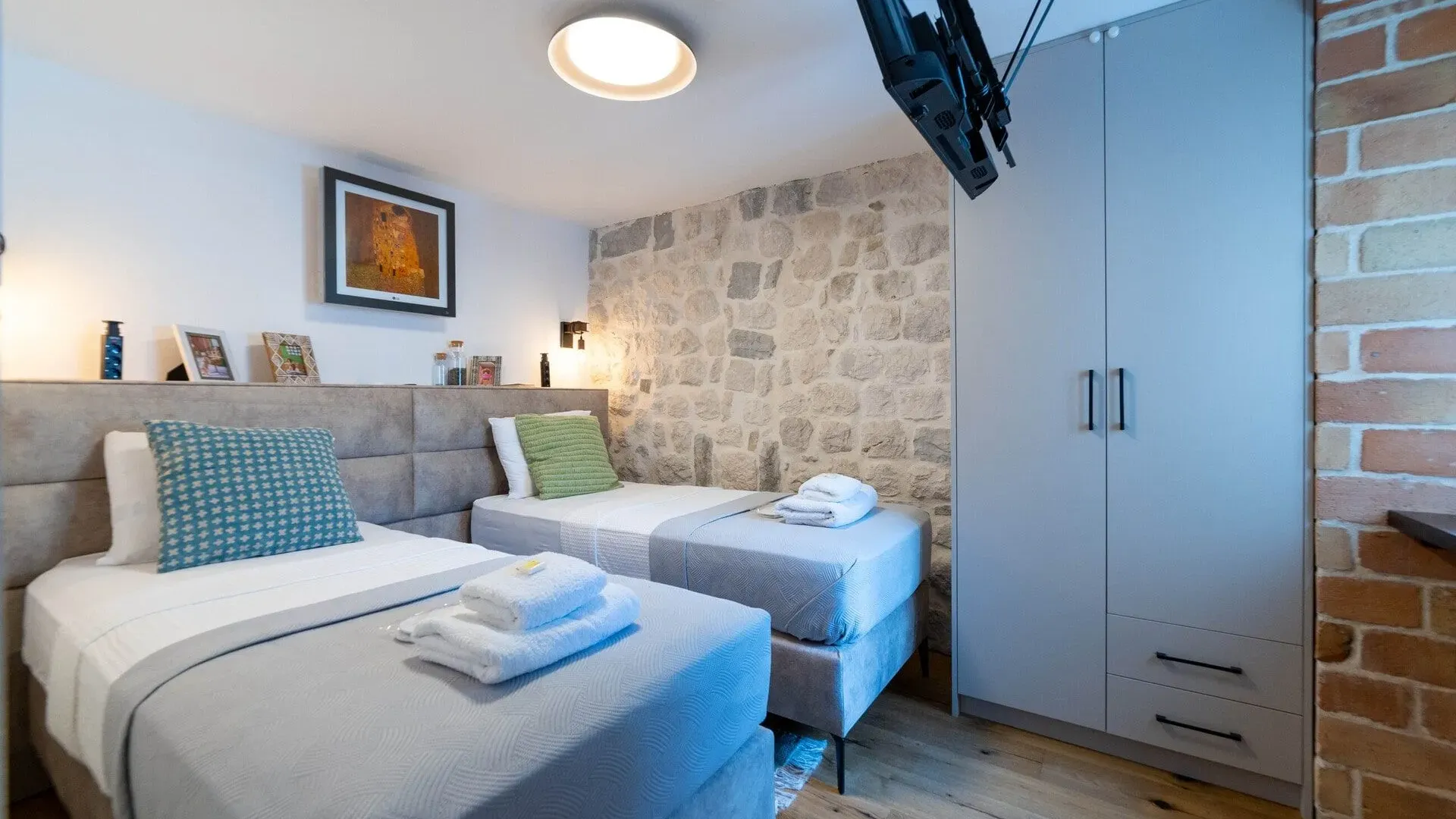 Prodaja, kuća, 183m², Muo, Kotor