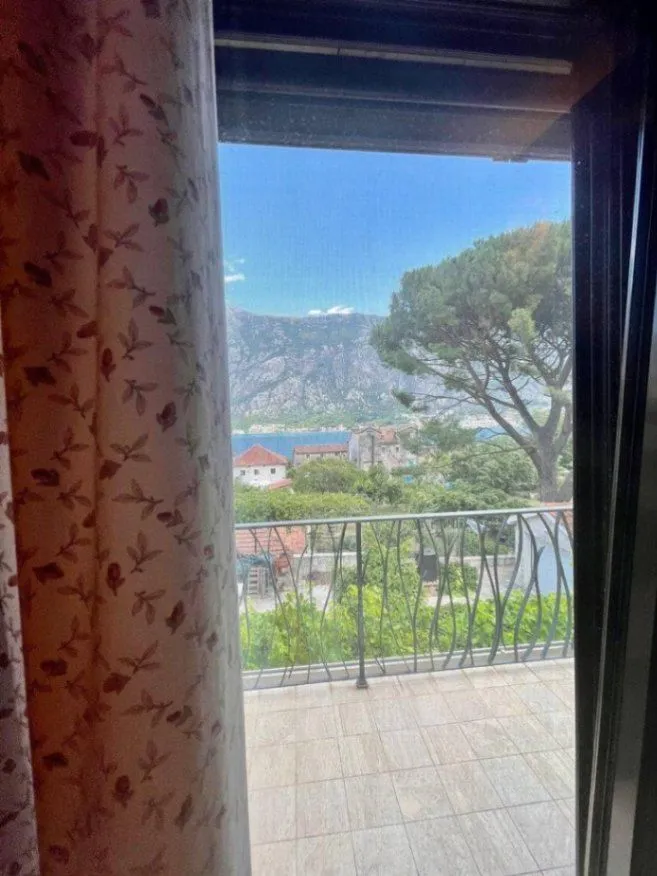 Sale, house, 240m², Prčanj, Kotor