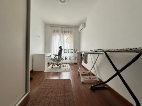 Rent, two bedroom apartment, 85m², Master Kvart, Podgorica - image 15