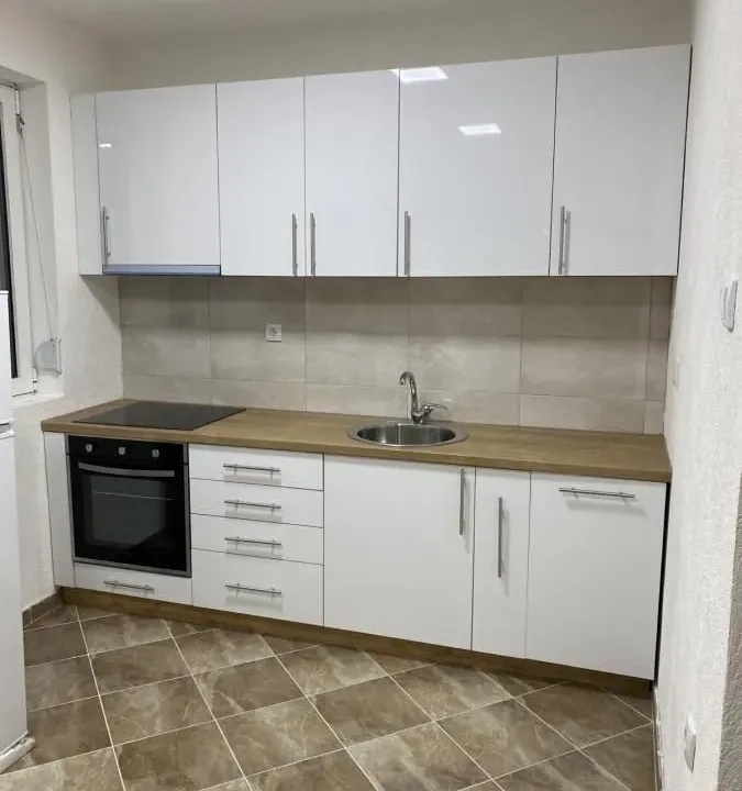 Izdavanje, jednosoban stan, 38m², Niš, Srbija