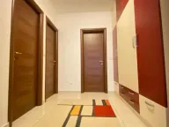 Izdavanje, trosoban stan, 100m², City Kvart, Podgorica - image 8