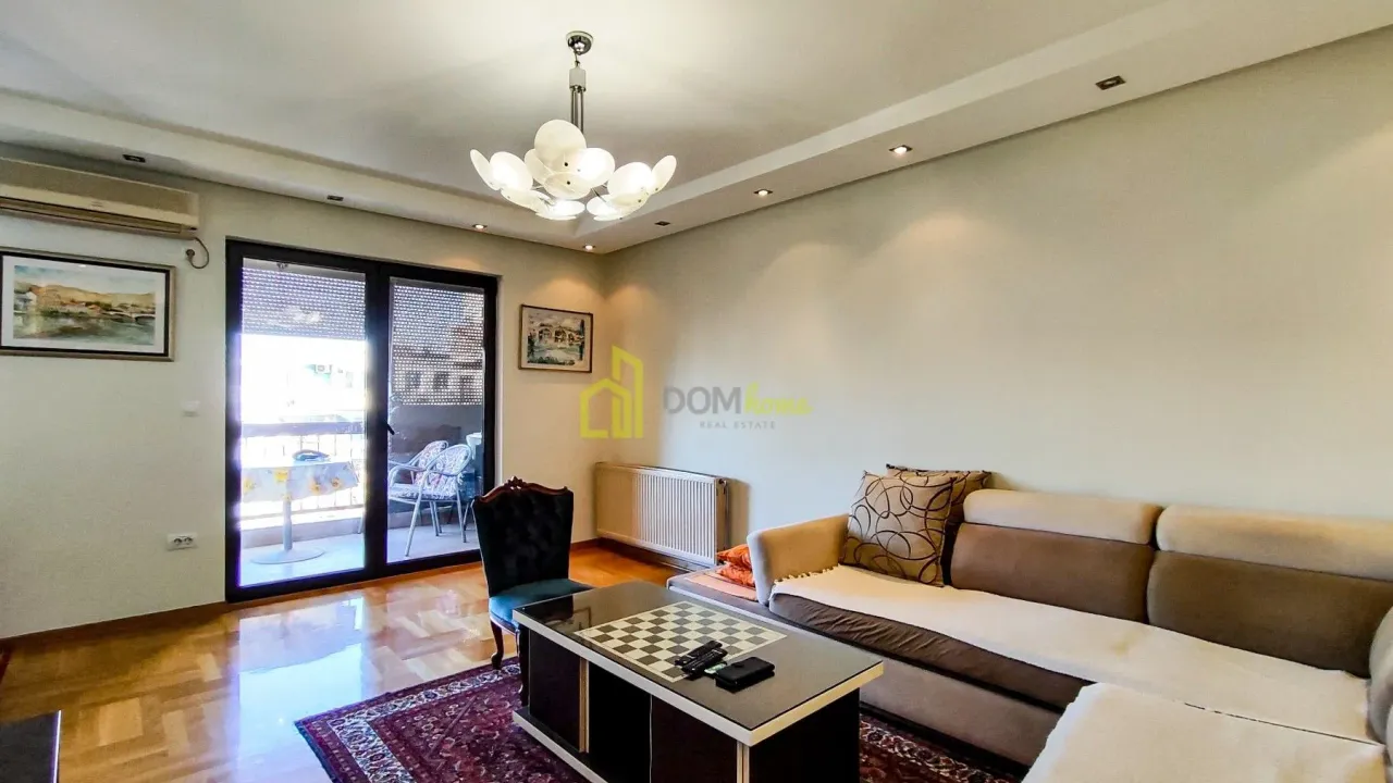 Prodaja, trosoban stan, 95m², Centar, Podgorica