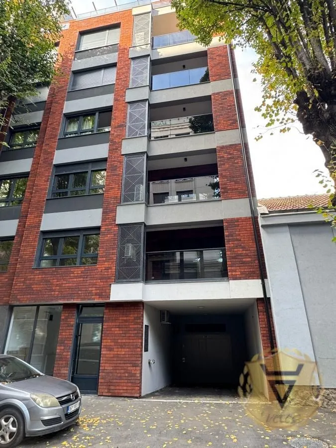 Izdavanje, trosoban stan, 114m², Vračar Hram, Vračar Sve Podlokacije