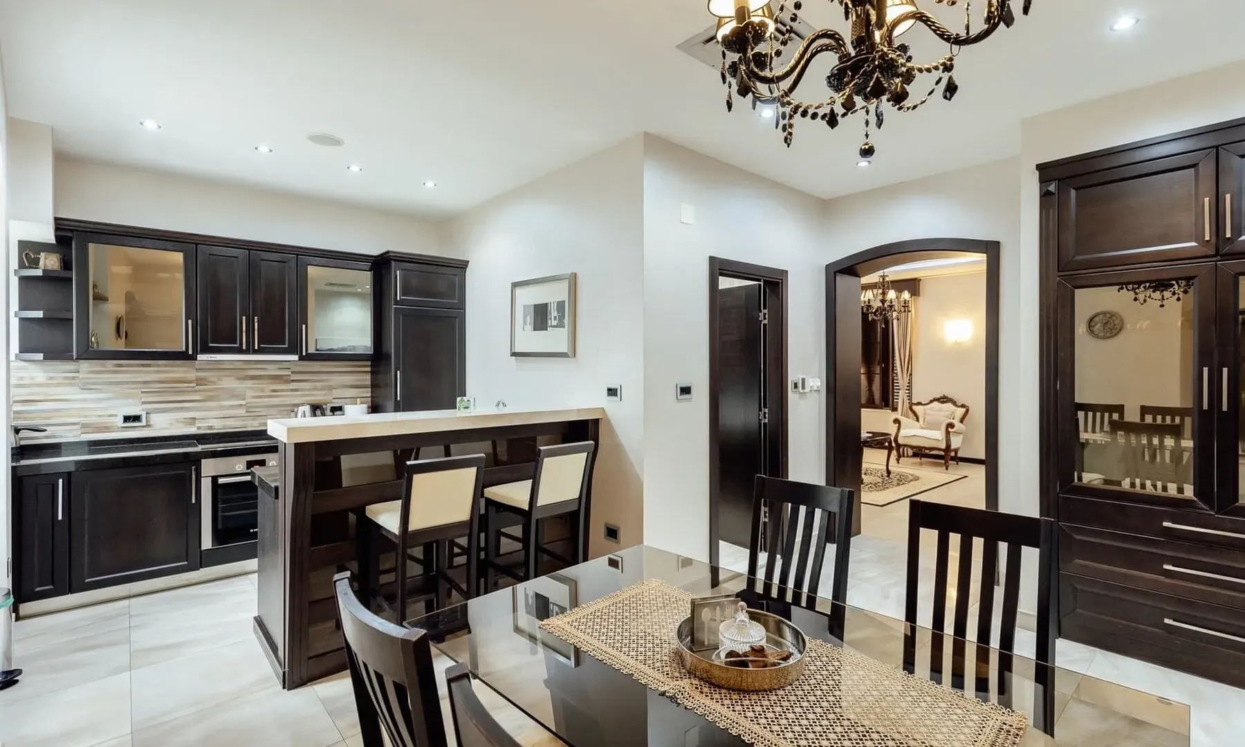 Prodaja, dvosoban stan, 117m², Kotor, Crna Gora