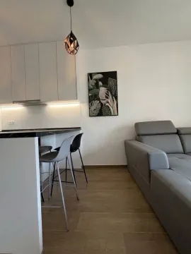 Prodaja, jednosoban stan, 42m², Centar, Budva - image 2