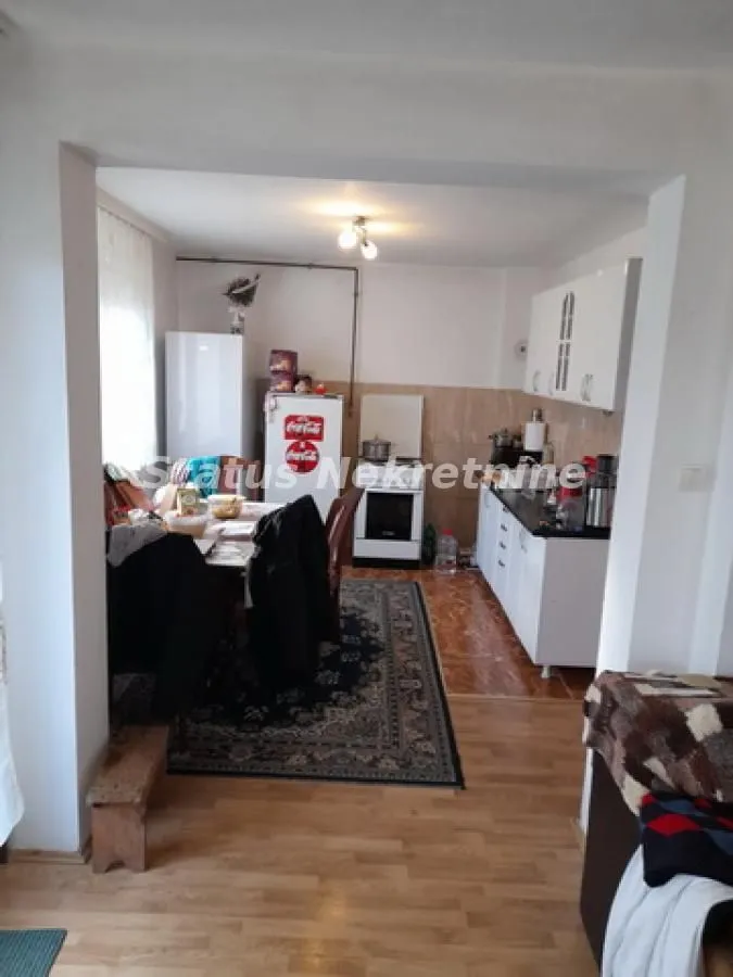 Prodaja, kuća, 180m², Temerin, Novi Sad