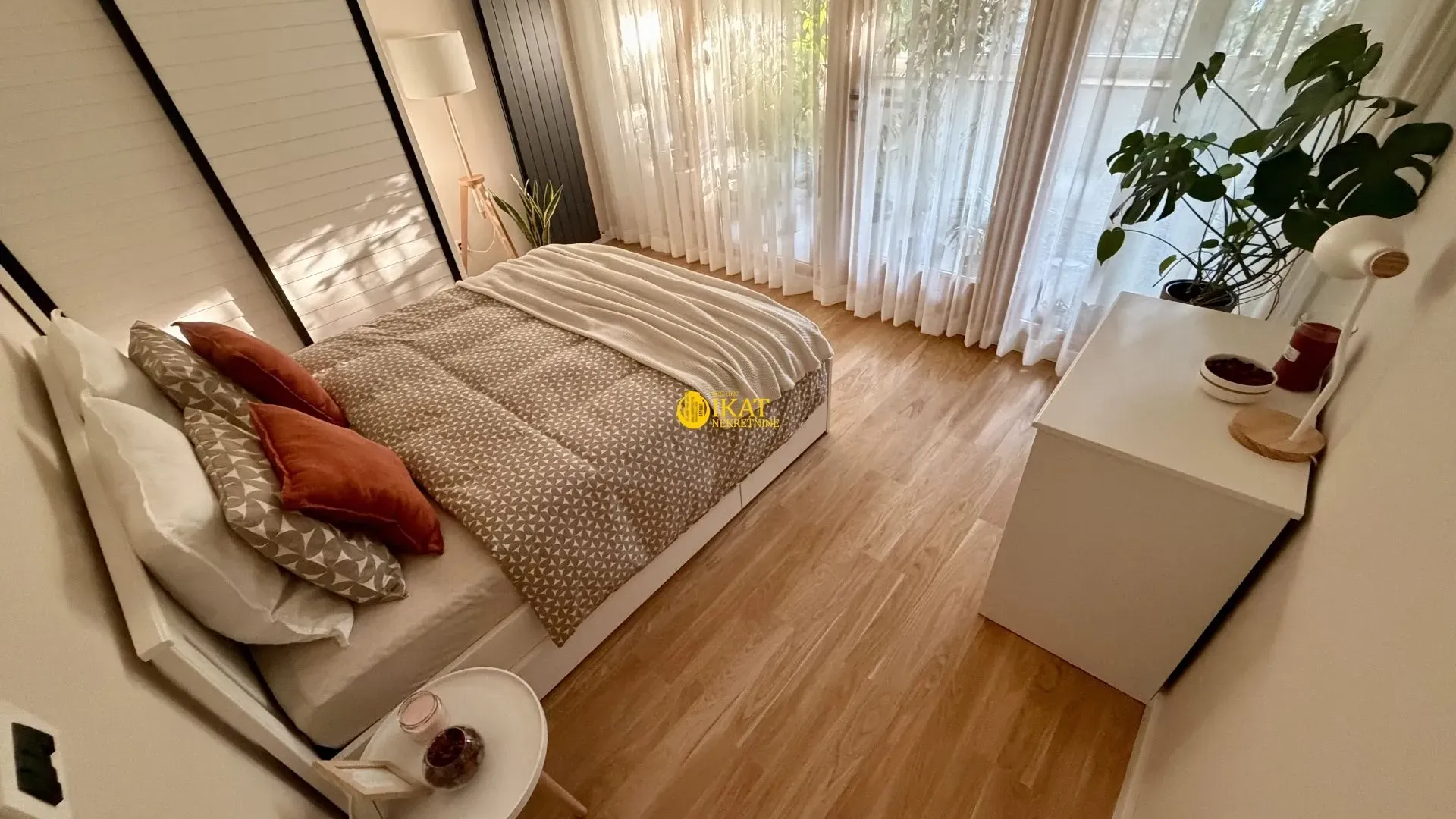 Prodaja, trosoban stan, 85m², Višnjička Banja, Palilula Sve Podlokacije