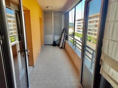 Rent, two bedroom apartment, 75m², City Kvart, Podgorica - image 14