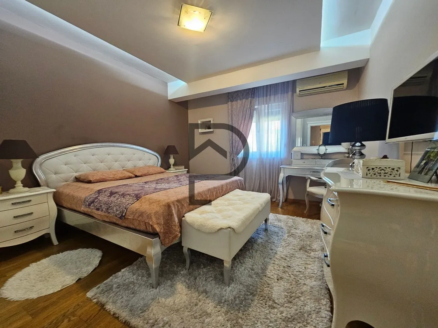 Rent, three bedroom apartment, 119m², City Kvart, Podgorica