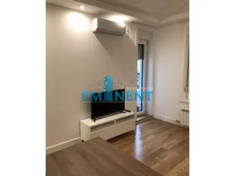 Izdavanje, stan, 43m², Južni Bulevar, Vračar Sve Podlokacije - image 2