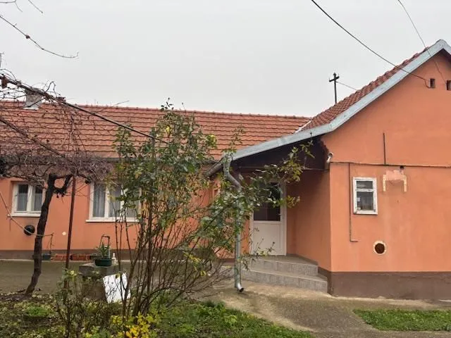 Sale, house, 90m², Centar, Inđija