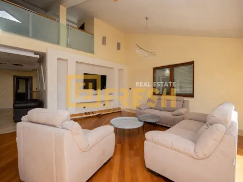 Rent, house, 380m², Mareza, Podgorica - image 39