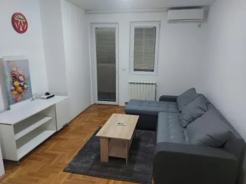 Izdavanje, dvosoban stan, 40m², Ledine, Beograd - image 4