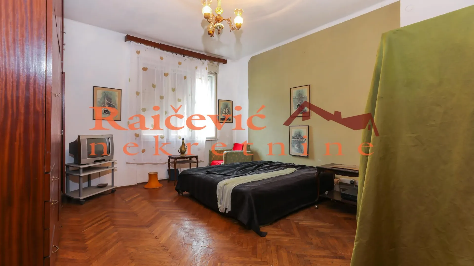 Sale, three bedroom apartment, 95m², Vračar, Šid