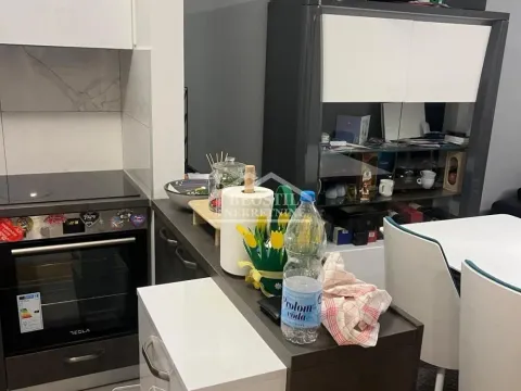 Izdavanje, trosoban stan, 67m², Uciteljsko Naselje, Zvezdara Sve Podlokacije - image 5