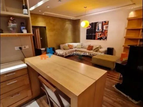 Stan in Kalenić Pijaca