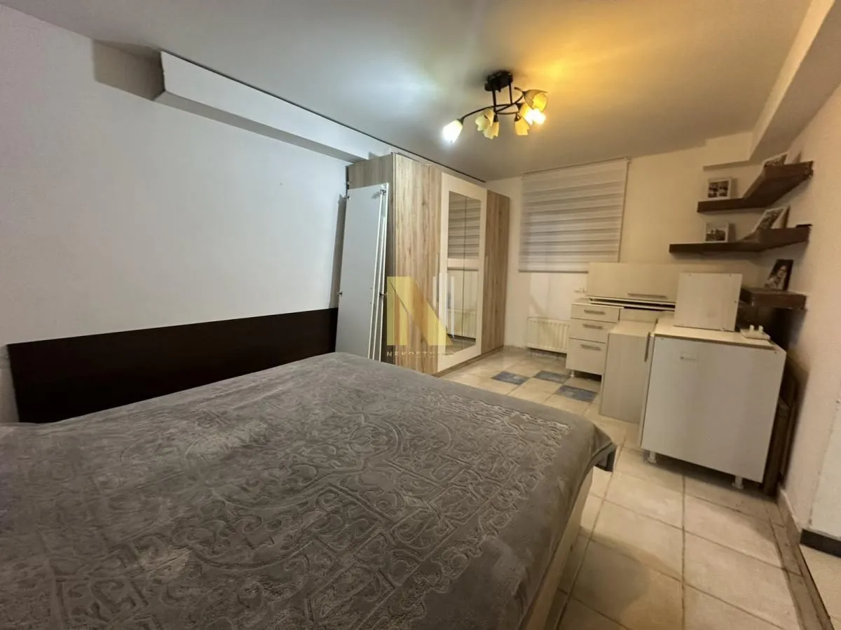 Prodaja, trosoban stan, 68m², Adamovićevo Naselje, Novi Sad Sve Podlokacije
