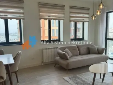 Izdavanje, četvorosoban stan, 110m², Savski Venac, Beograd - image 1