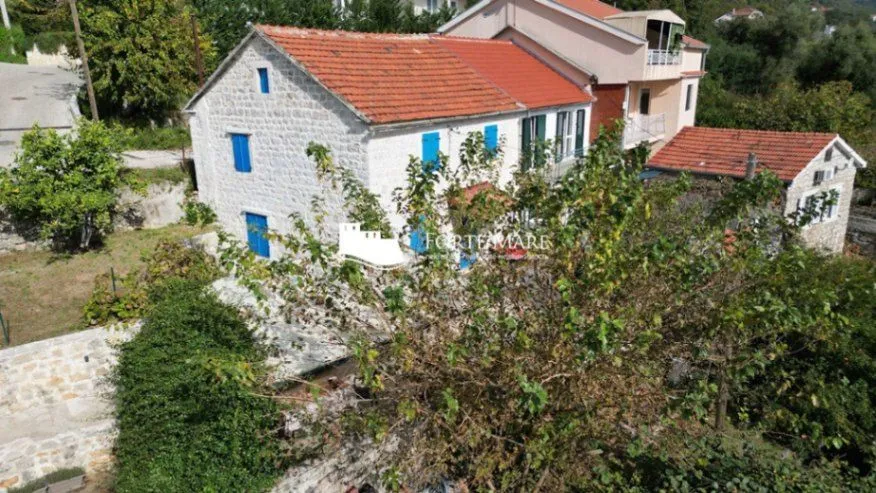 Prodaja, kuća, 76m², Đenovići, Herceg Novi