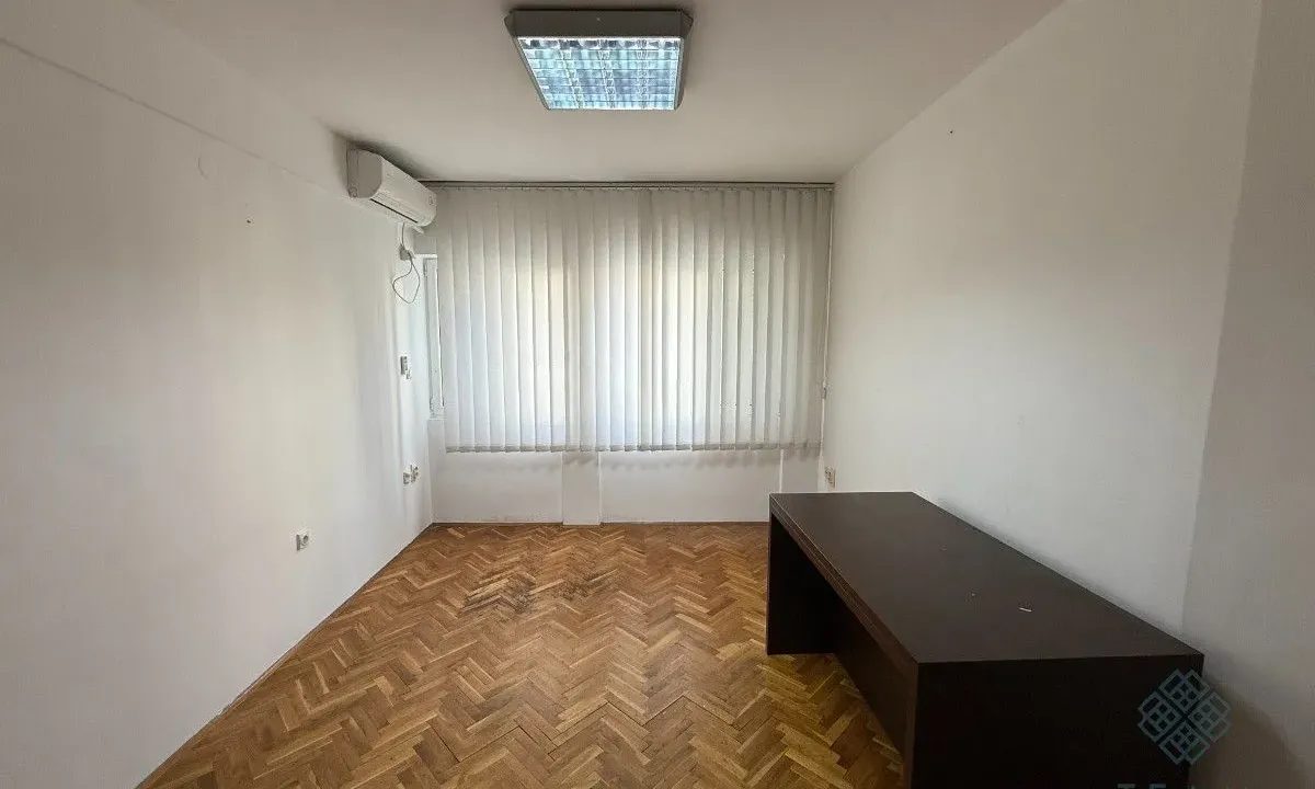 Izdavanje, poslovni prostor, 36m², Centar, Podgorica