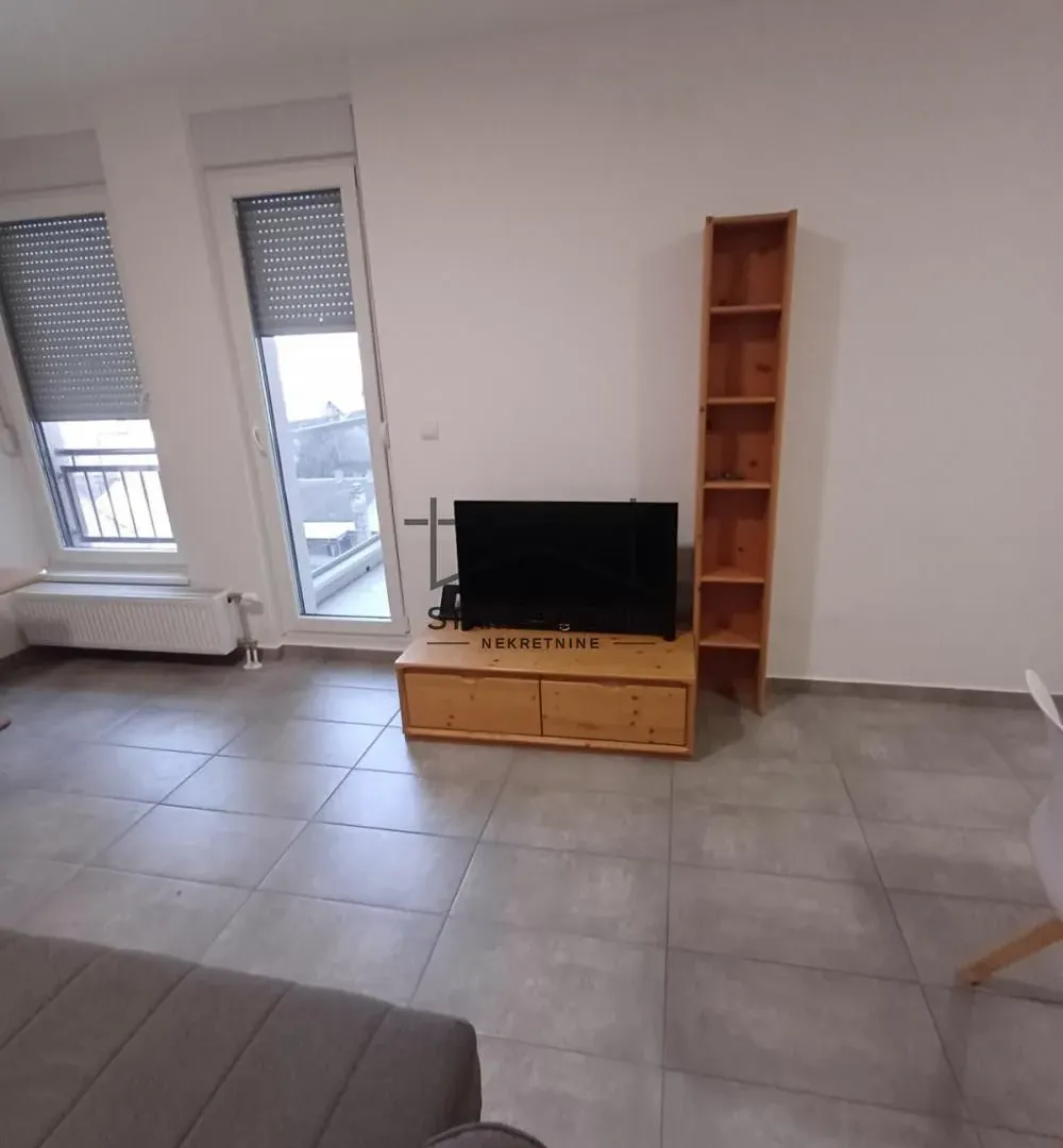 Prodaja, dvosoban stan, 43m², Salajka, Novi Sad Sve Podlokacije