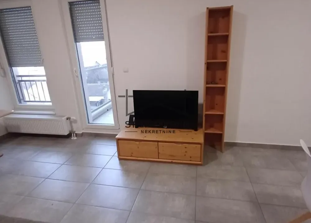 Prodaja, dvosoban stan, 43m², Salajka, Novi Sad Sve Podlokacije