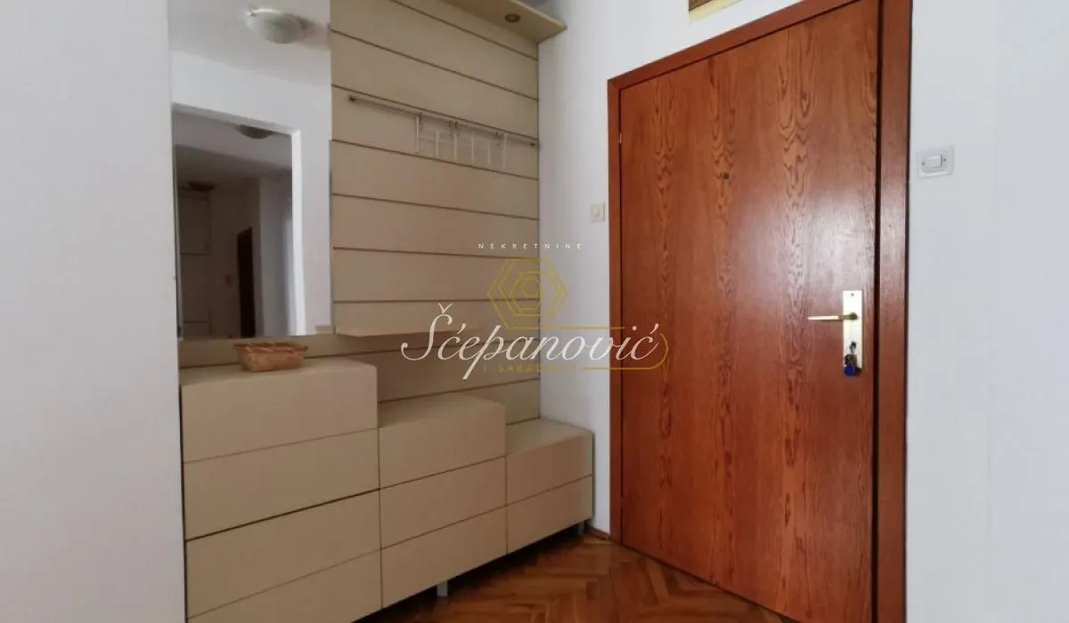 Prodaja, dvosoban stan, 53m², Bulevar Oslobodjenja, Novi Sad Sve Podlokacije
